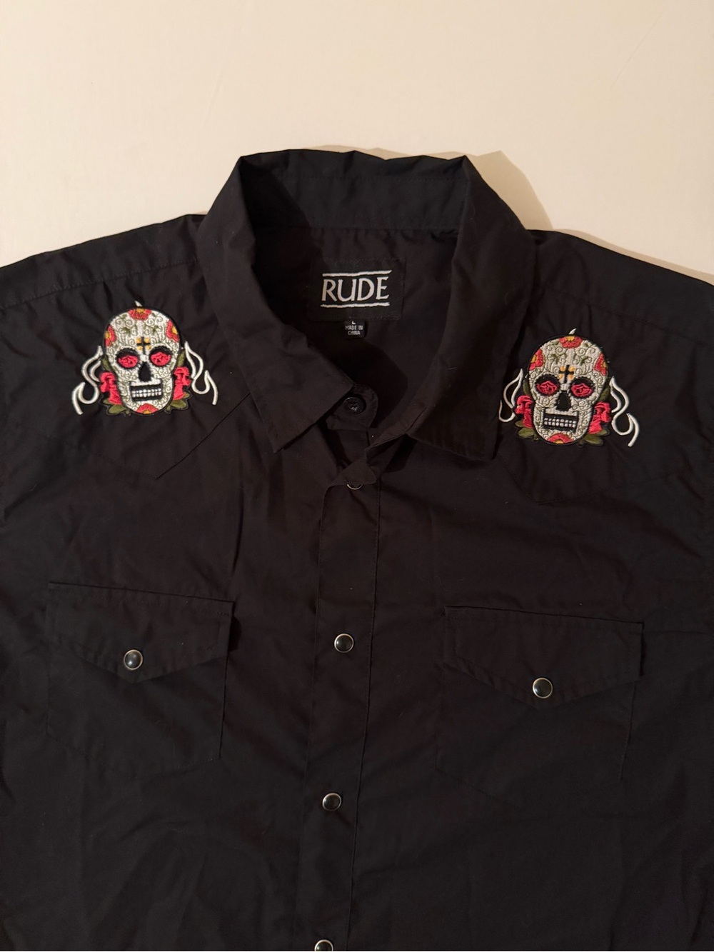 Rude Hot Topic Pearl Snap Shirt Men L Black Sugar Skull Embroidered Short Sleeve